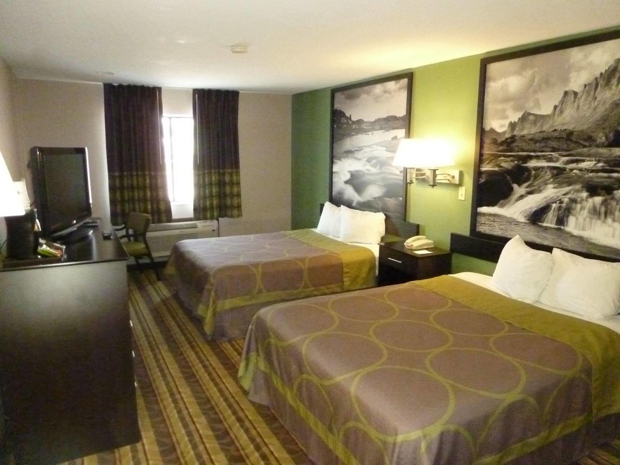 מלון Super 8 By Wyndham רוק ספרינגס מראה חיצוני תמונה